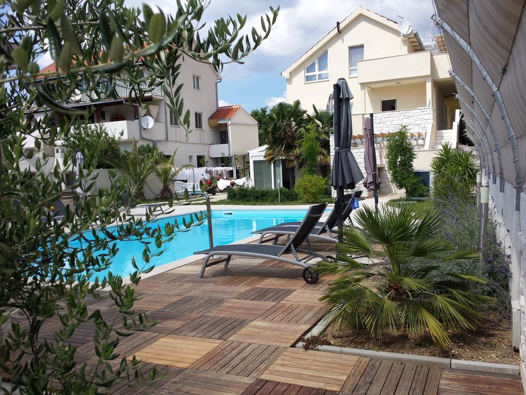 Pavlic Apartments Betina  Exterior foto
